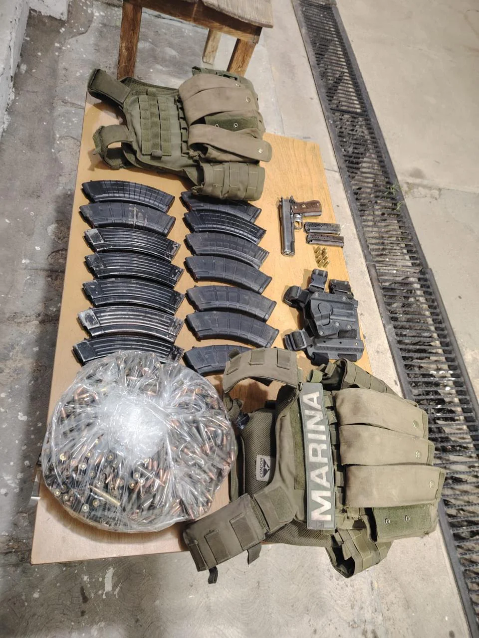 DETENIDO ARMAS GPE Y CALVO2