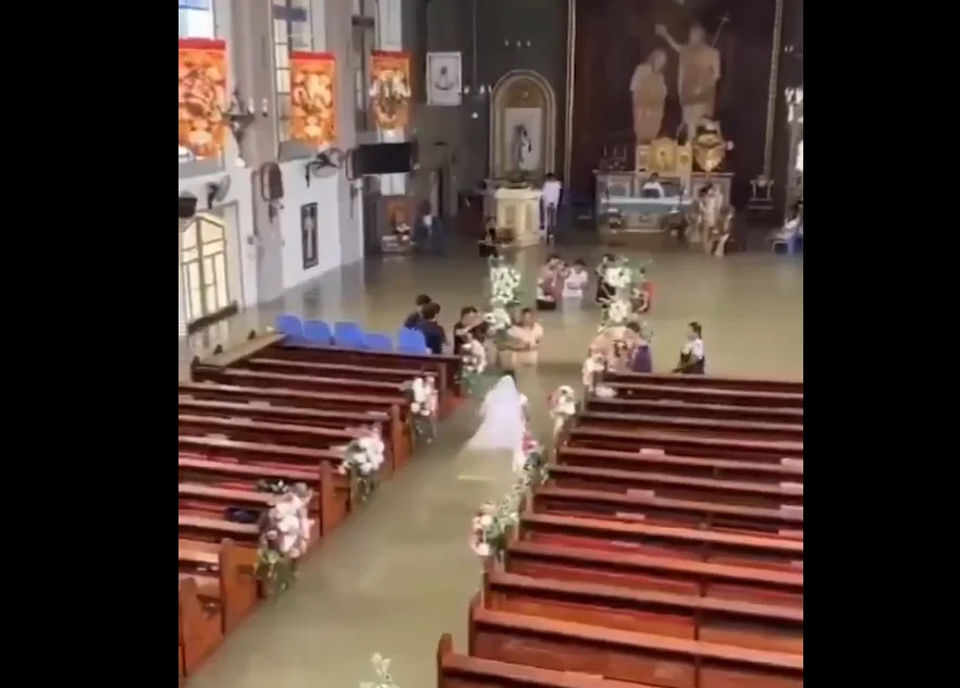 BODA IGLESIA INUNDADA
