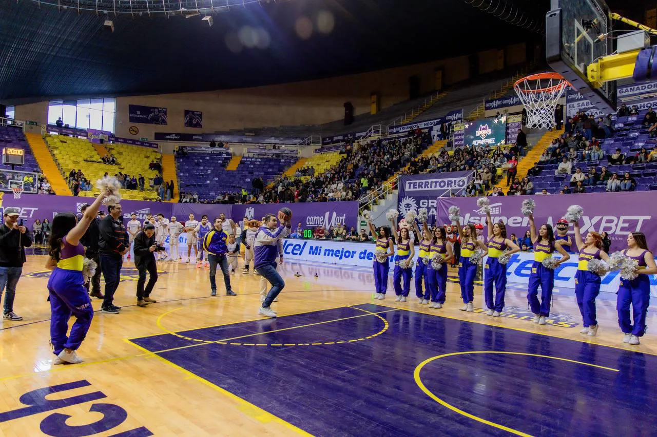 PRIMER LANZAMIENTO MARCO BONILLA