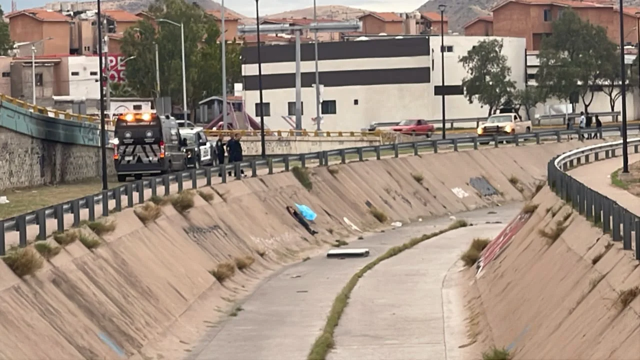 HOMBRE SUSPENDIDO CANAL1