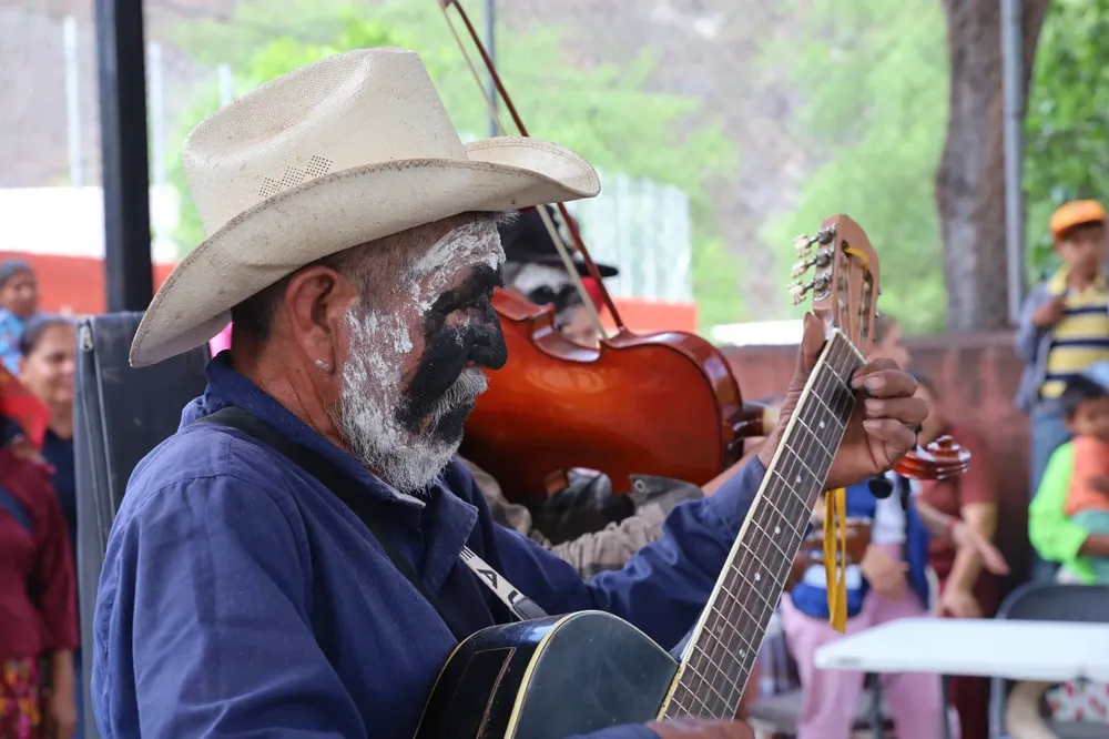 99b193eb-f443-41fc-9434-7327c59f3c37