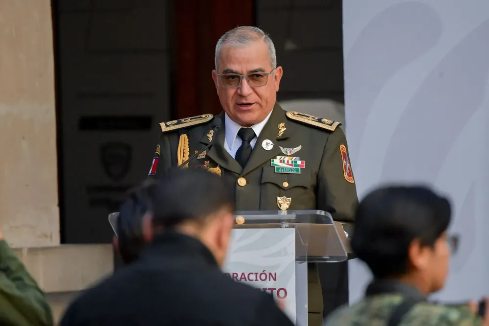 MARU ENCABEZA DIA EJERCITO12