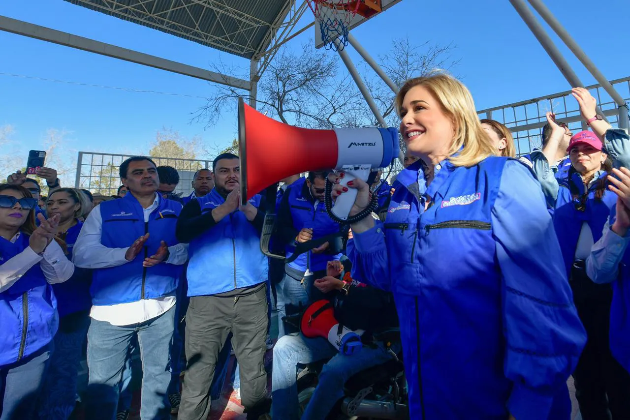 Convive Maru Campos con militantes del PAN6